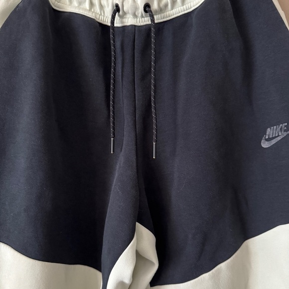 Nike Sportswear Tech Fleece Jogger Pants Lime Ice Black Size L - Picture 7 of 12